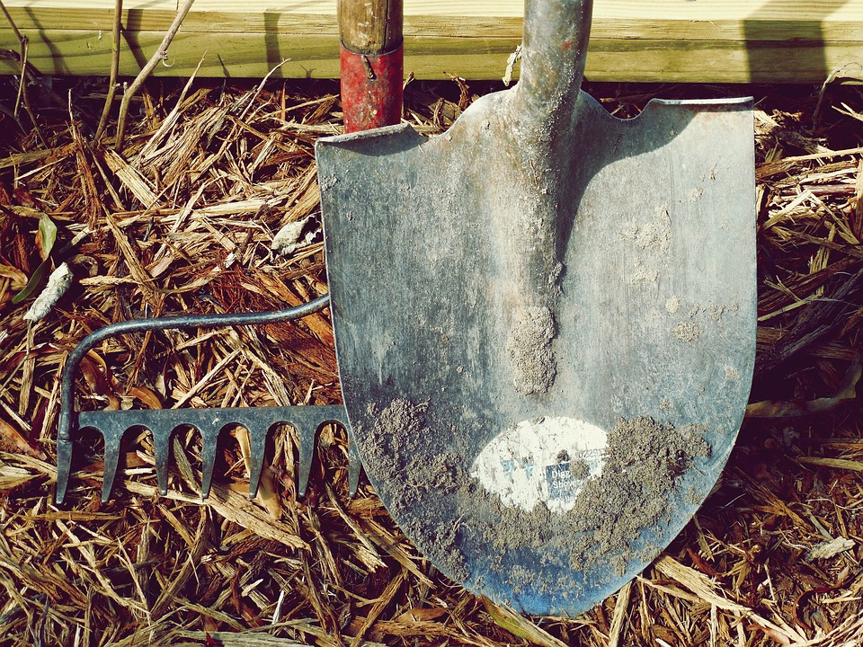 Picking The Right Gardening Tools